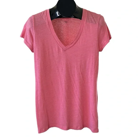 🎈Gap Short Sleeve Vee Neck Tshirt - Picture 7 of 7